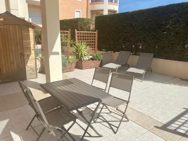 Appt 2 Pieces Port Frejus - Mega Terrasse + Garage Lejlighed Eksteriør billede