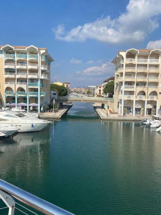 Appt 2 Pieces Port Frejus - Mega Terrasse + Garage Lejlighed Eksteriør billede