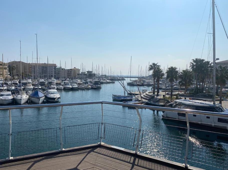Appt 2 Pieces Port Frejus - Mega Terrasse + Garage Lejlighed Eksteriør billede