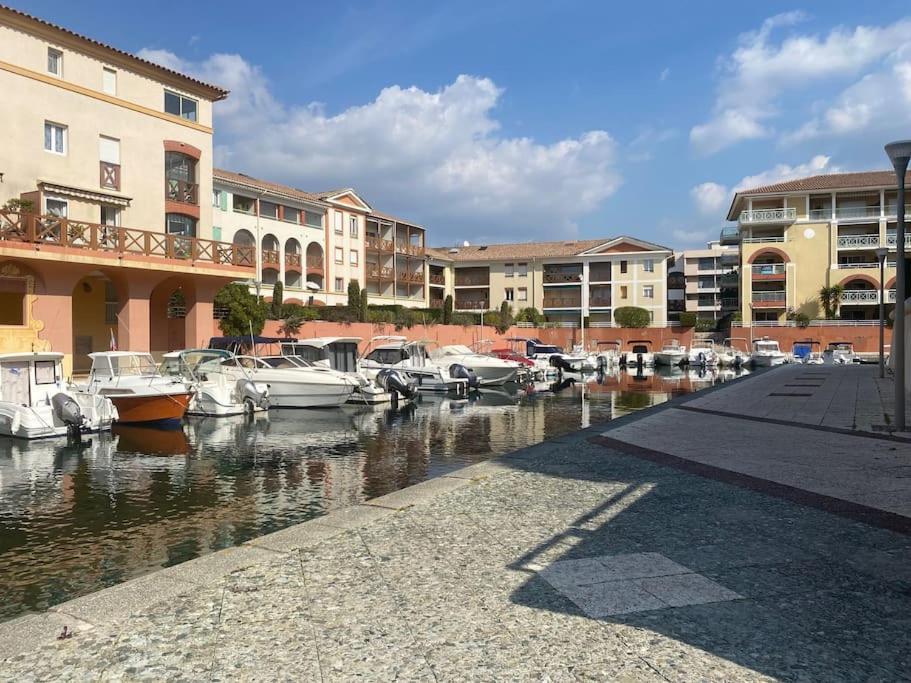 Appt 2 Pieces Port Frejus - Mega Terrasse + Garage Lejlighed Eksteriør billede