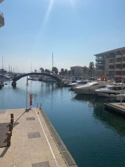 Appt 2 Pieces Port Frejus - Mega Terrasse + Garage Lejlighed Eksteriør billede